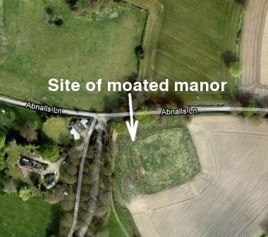 Moated Mannor Abnalls lane